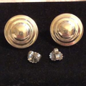 Vintage silver tone circle stud earrings